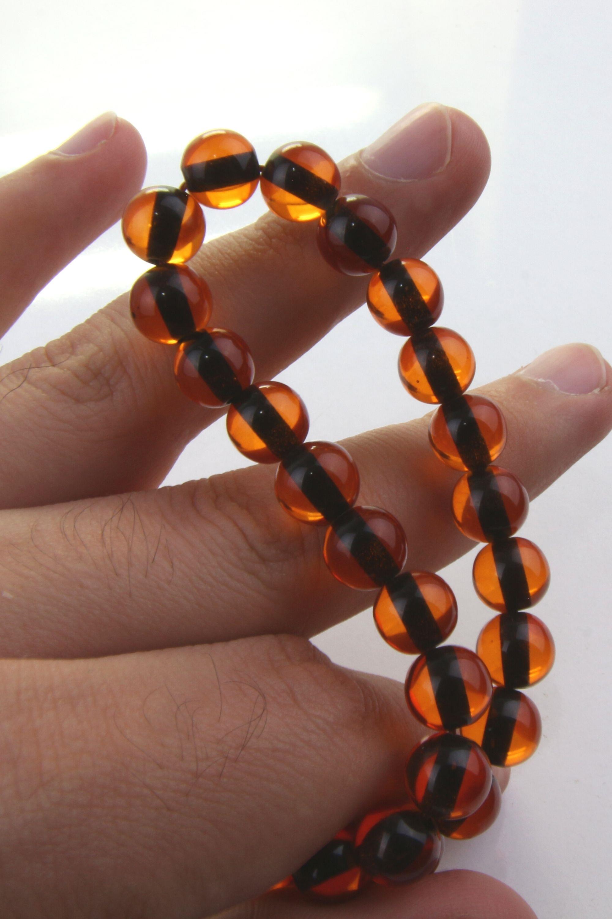 Toz Kehribar Tesbih Yuvarlak Küre İp Yolu Boyalı Sürmeli Kesim Kırmızı Renkli Metal Püsküllü