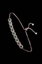 Yeşil Yeşim Kare Taşlı Asansörlü Bayan Gümüş Bileklik