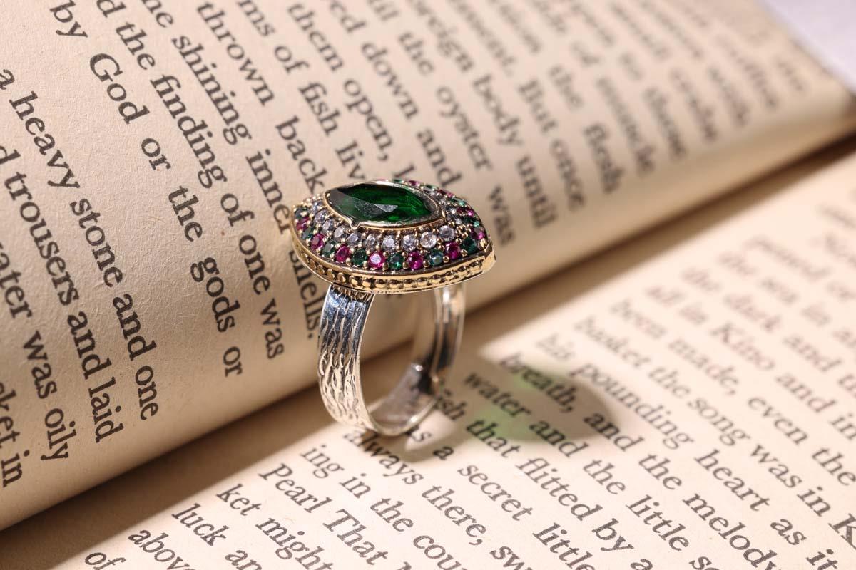 Midyat Serisi Yeşil Renkli Yeşim Taşlı Ayarlanabilir Otantik Yüzük