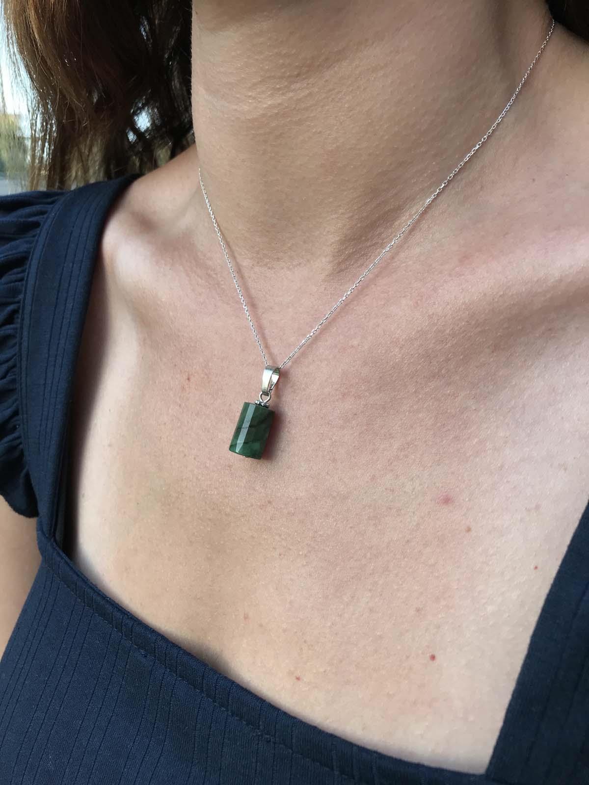 Doğal Zümrüt Taşlı Bayan Kolye