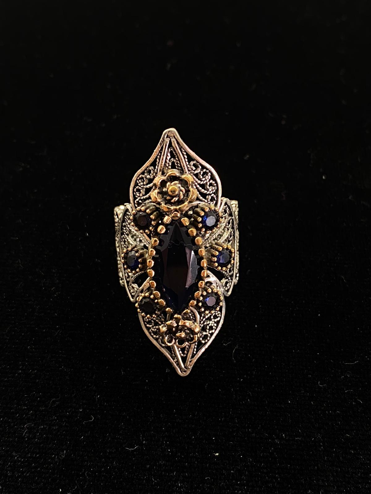 Safir Taşlı Dizi Yüzüğü Telkari Gümüş Motifli Bayan Yüzük