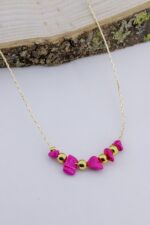 Kırık Taşlar Serisi Doğaltaşlı Mix Kadın Genç Kız Kolyesi Modeli