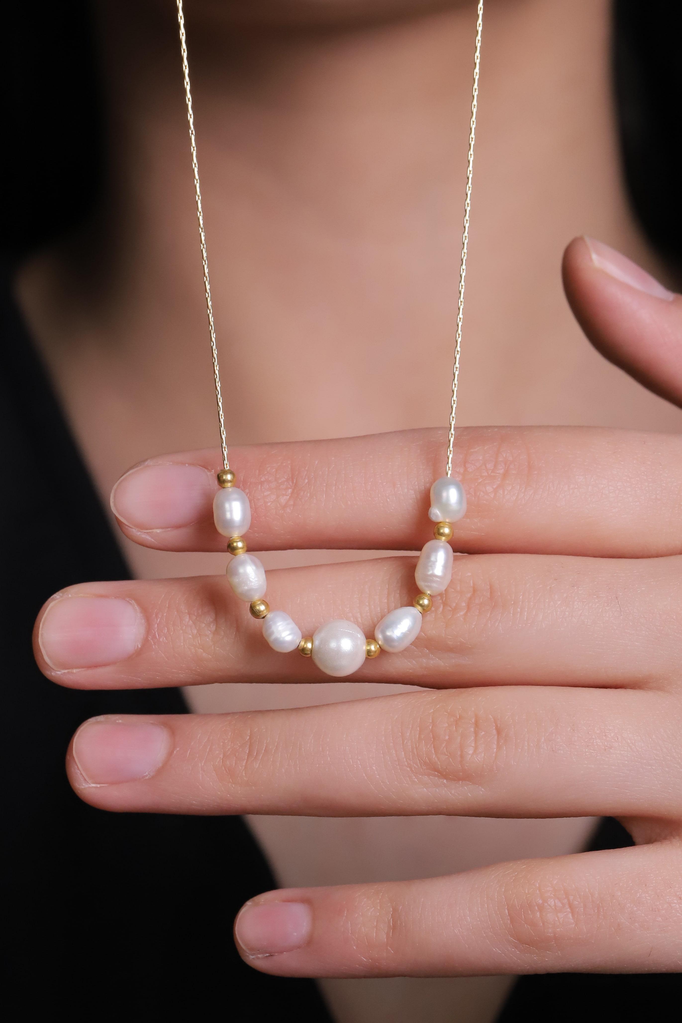 Kırık Taşlar Serisi Doğaltaşlı Mix Kadın Genç Kız Kolyesi Modeli