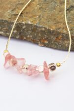 Kırık Taşlar Serisi Doğaltaşlı Mix Kadın Genç Kız Kolyesi Modeli