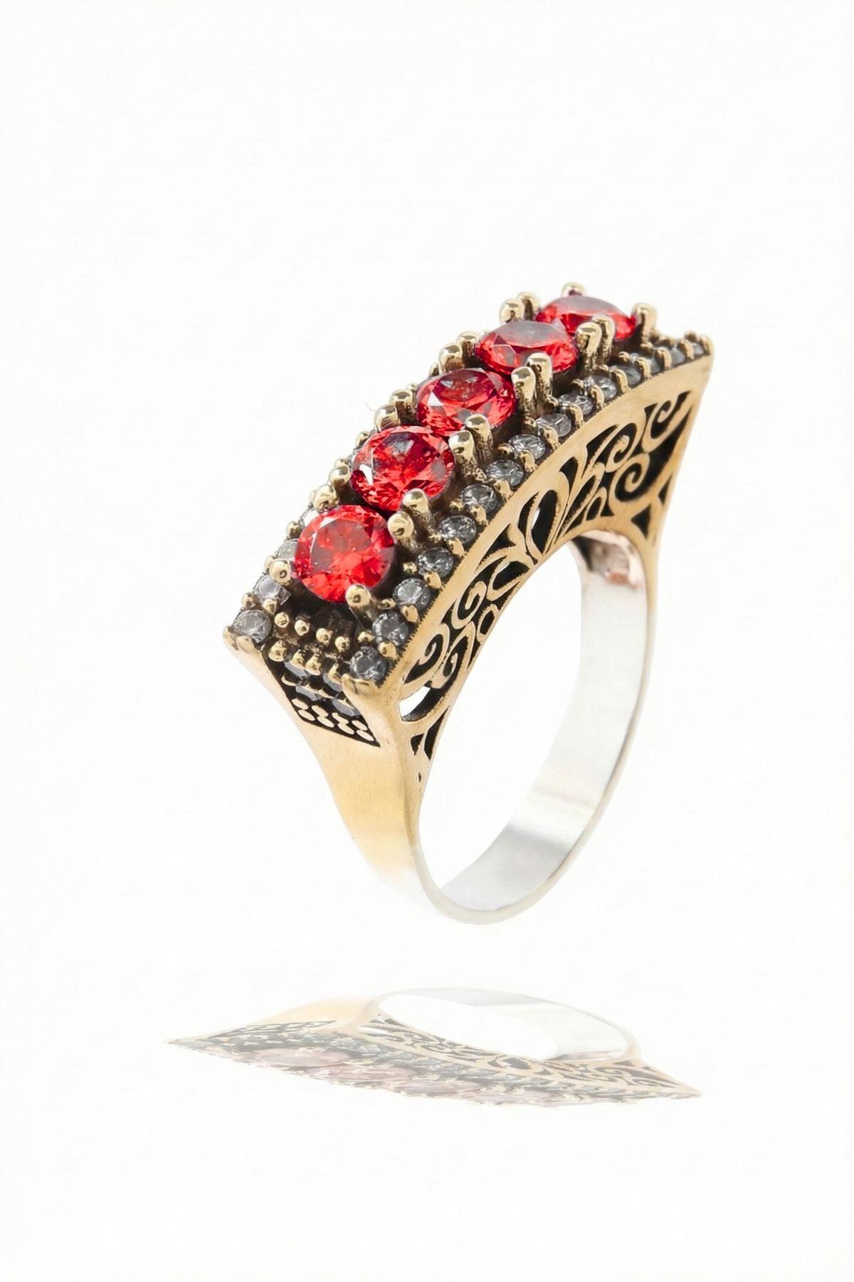 Beştaş Serisi Lal Kırmızı Taşlı Otantik 925 Ayar Gümüş Kadın Yüzük