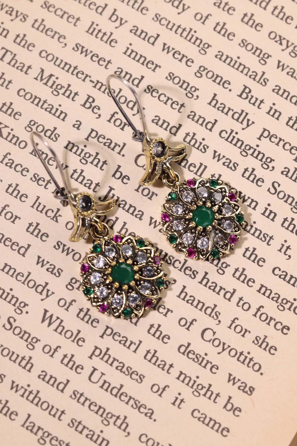 Verde Serisi Renkli Taşlı Gümüş Üçlü Set Otantik Takı Ayarlanabiilir Yüzüklü