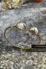 El İşçiliği Doğal İnci Taşlı Açık Uçlu Altın Kaplama Bilezik