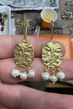 El İşçiliği Dokulu Altın Kaplama Üçlü Barok İnci Sallantılı Kadın Küpe