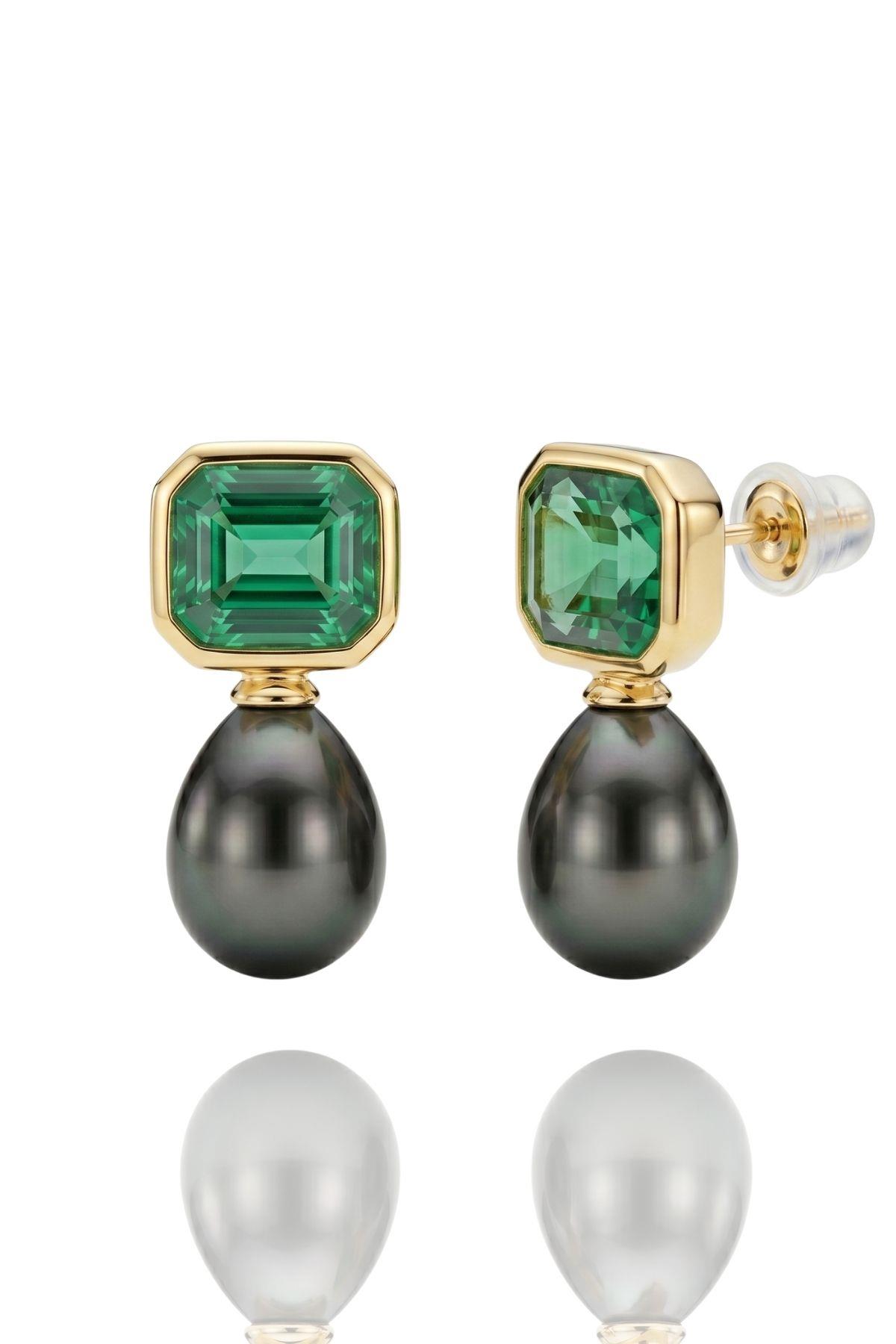 Gösterişli Yeşil Oktagen Baget Taşlı Siyah İncili Çivi Küpe